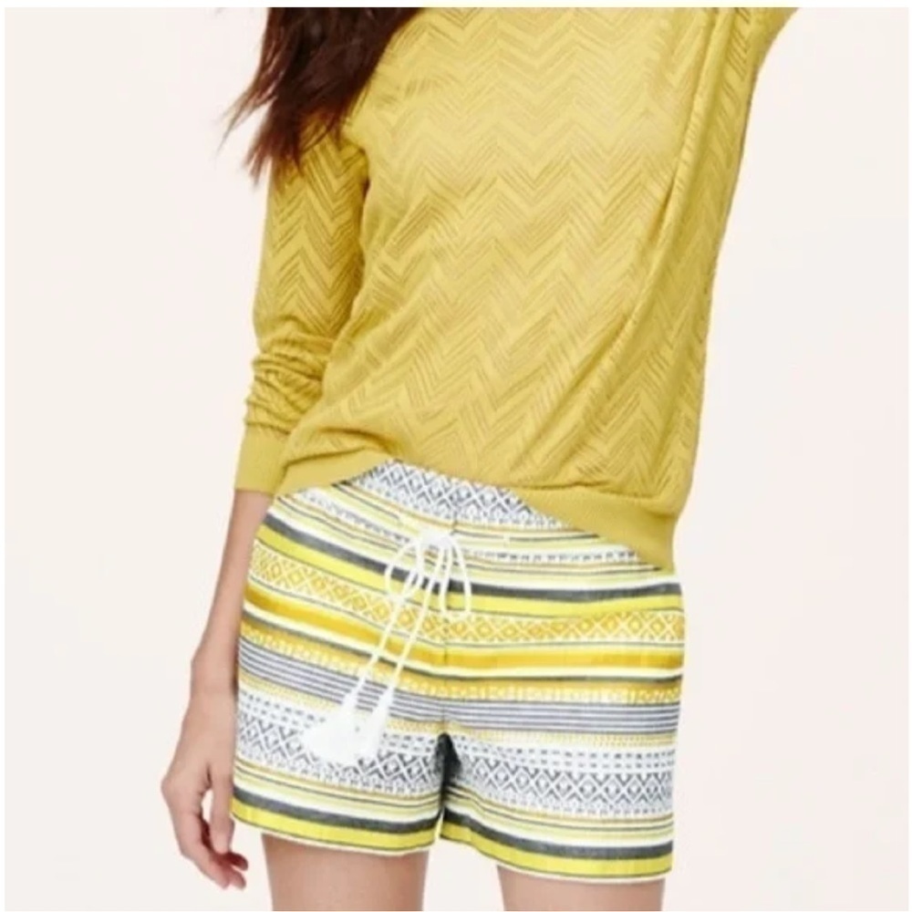 Ann Taylor LOFT The Riviera Short in Yellow‎ White Jacquard Stripes, Size 0